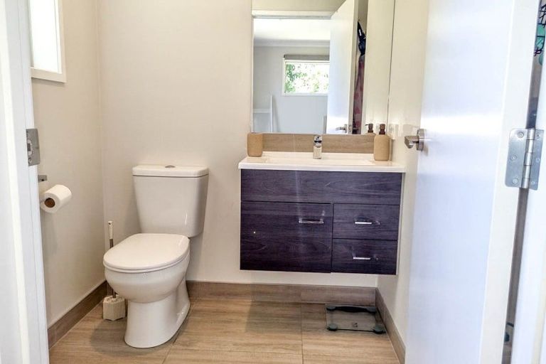 Photo of property in 128 Korokoro Crescent, Thames, 3500