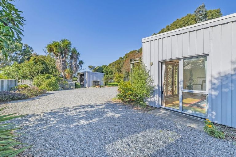 Photo of property in 635 Days Road, Springston, Christchurch, 7674