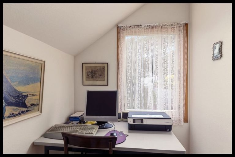 Photo of property in 16a Indira Place, Khandallah, Wellington, 6035