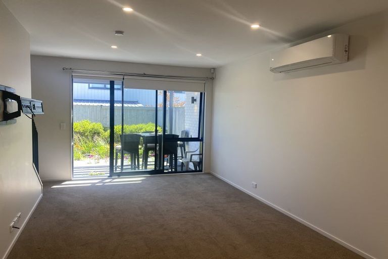 Photo of property in 14 Paterae Lane, Flat Bush, Auckland, 2019