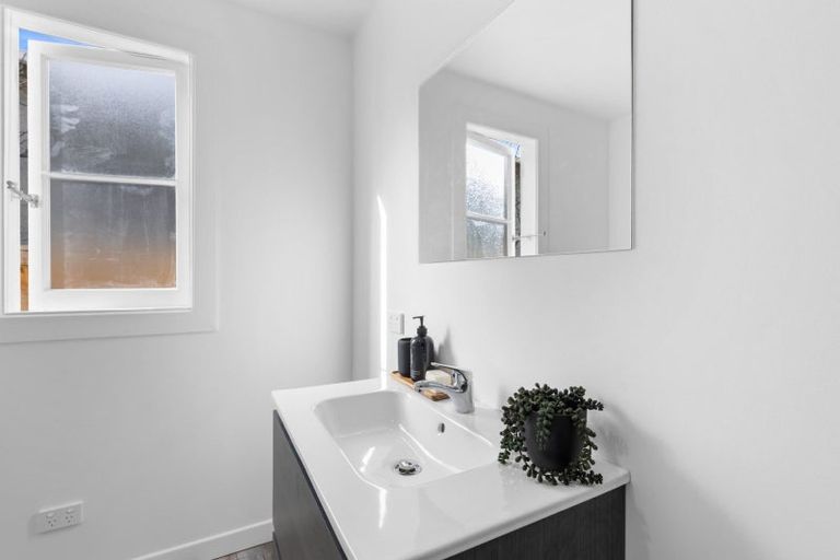 Photo of property in 4 Pharazyn Street, Gonville, Whanganui, 4500