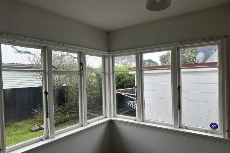 Photo of property in 1/98 Memorial Avenue, Ilam, Christchurch, 8053