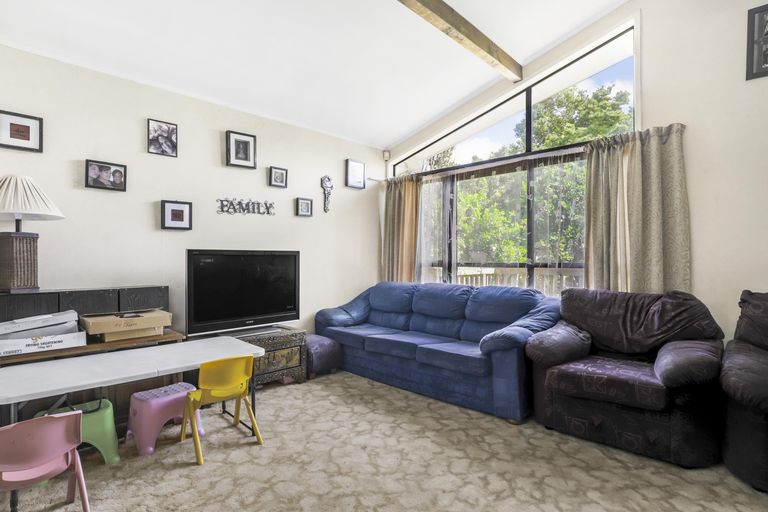 Photo of property in 28 Mcshane Street, Pukekohe, 2120