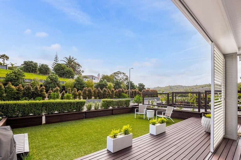 Photo of property in 162 Landmark Terrace, Orewa, 0931