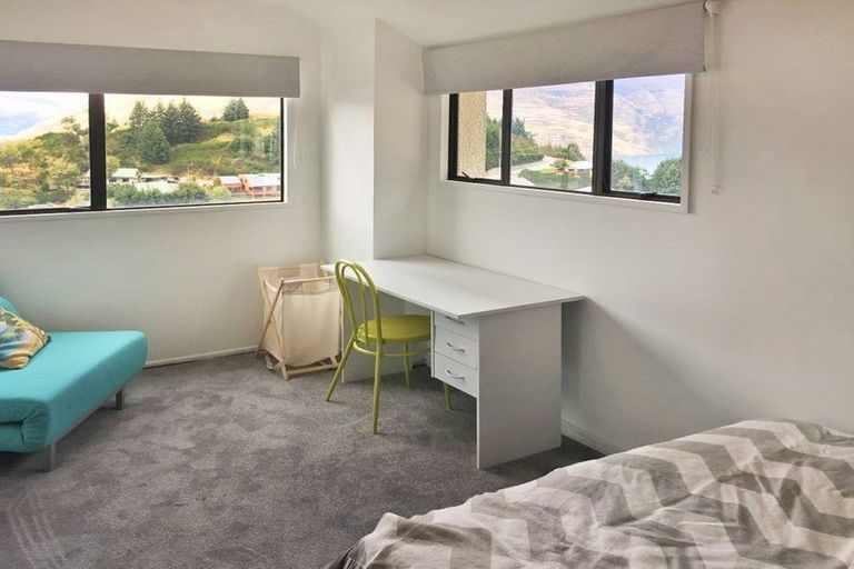Photo of property in 20 Lochy Road, Fernhill, Queenstown, 9300
