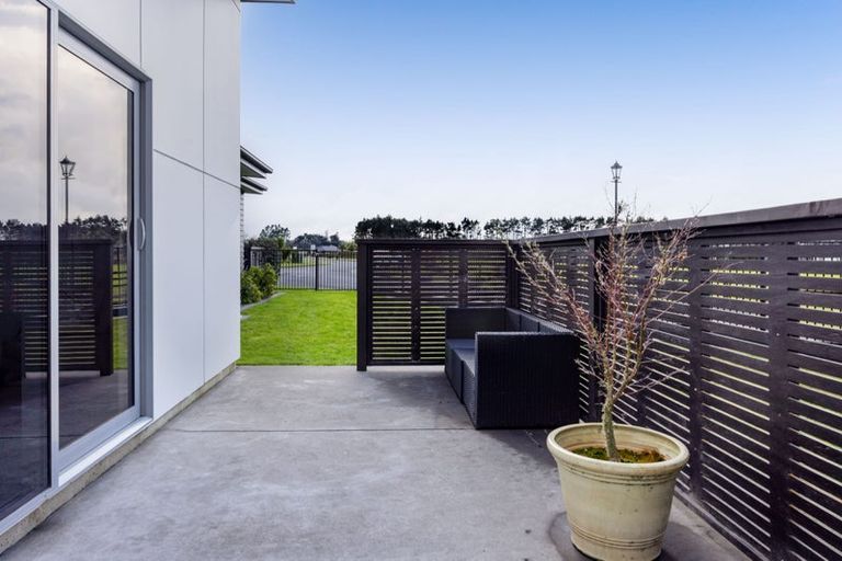 Photo of property in 7 Mercade Close, Stratford, 4332