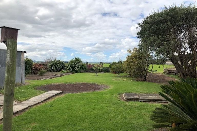 Photo of property in 76 Jellicoe Road, Ruawai, 0530