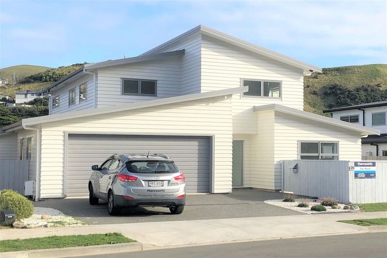 Photo of property in 20 Farnworth Terrace, Churton Park, Wellington, 6037