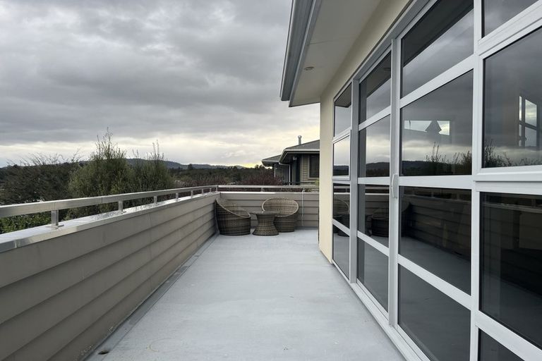 Photo of property in 77 Ahau Street, Moana, 7872