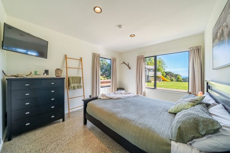 Photo of property in 3 Coroglen Rise, Pukerua Bay, 5026