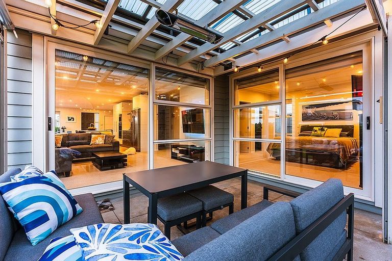 Photo of property in 14 Tyler Davies Drive, Red Beach, 0932