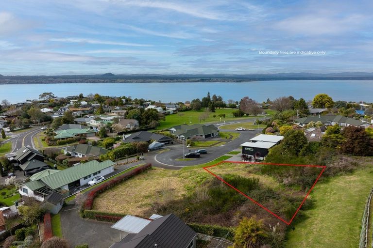 Photo of property in 5 Krissell Place, Acacia Bay, Taupo, 3330