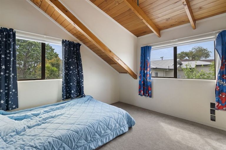 Photo of property in 67 Rosier Road, Glen Eden, Auckland, 0602