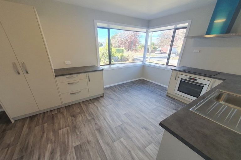 Photo of property in 42 Attlee Crescent, Bryndwr, Christchurch, 8053