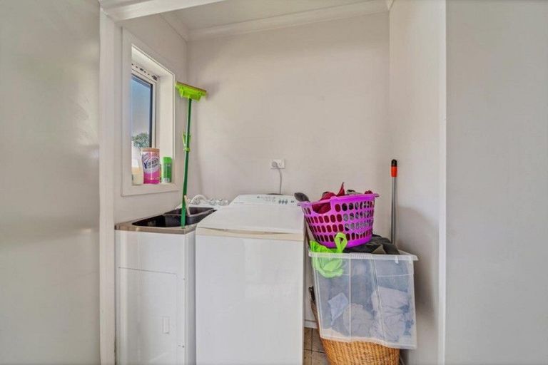 Photo of property in 44a Waihi Road, Hawera, 4610