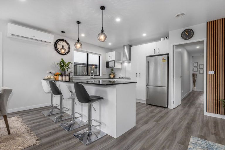 Photo of property in 41 Karearea Avenue, Kenepuru, Porirua, 5022