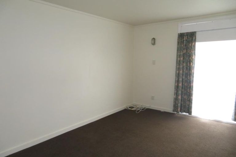 Photo of property in 1341 High Street, Taita, Lower Hutt, 5011