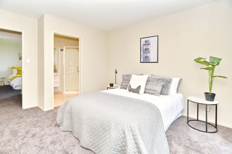 Photo of property in 29 Roberts Road, Hei Hei, Christchurch, 8042