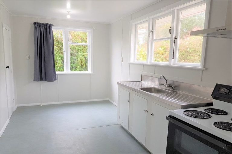 Photo of property in 105 Hampshire Street, Cannons Creek, Porirua, 5024
