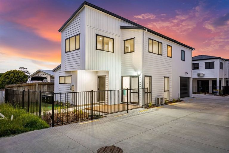 Photo of property in 52a Tapu Road, Huapai, Kumeu, 0810