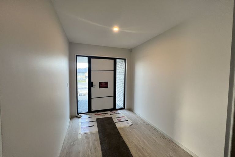 Photo of property in 58 Whitburn Avenue, Halswell, Christchurch, 8025