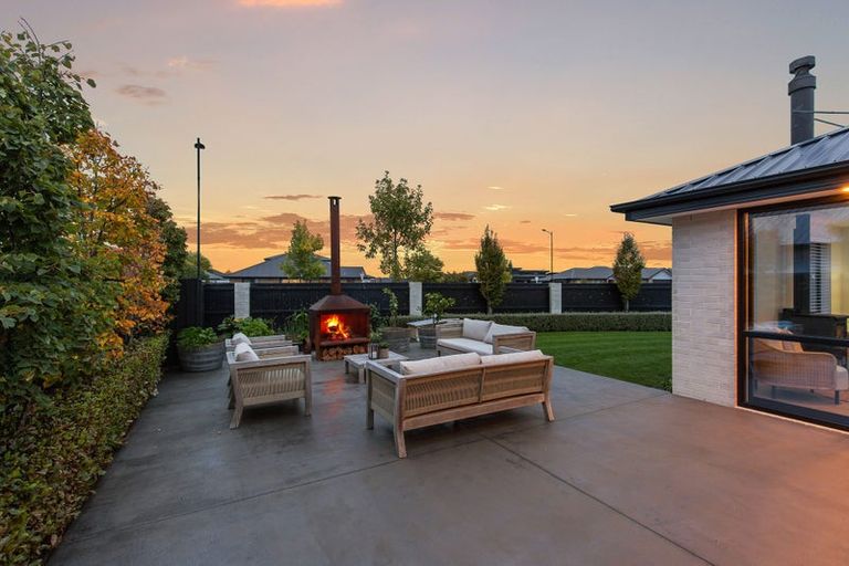 Photo of property in 142 Georgina Street, Marshland, Christchurch, 8083