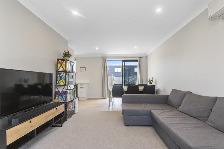 Photo of property in 32 Propeller Avenue, Whenuapai, Auckland, 0618