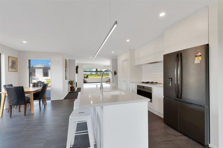 Photo of property in 38 Te Hurunui Drive, Pegasus, 7612