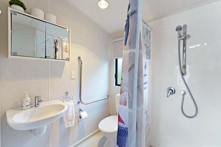 Photo of property in 20 Tasman Road, Otaki Beach, Otaki, 5512