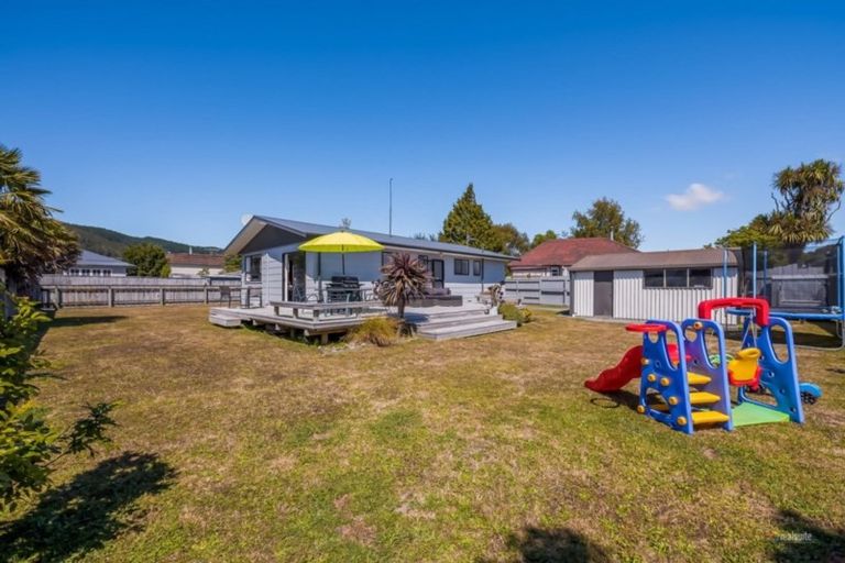 Photo of property in 21 William Booth Grove, Trentham, Upper Hutt, 5018