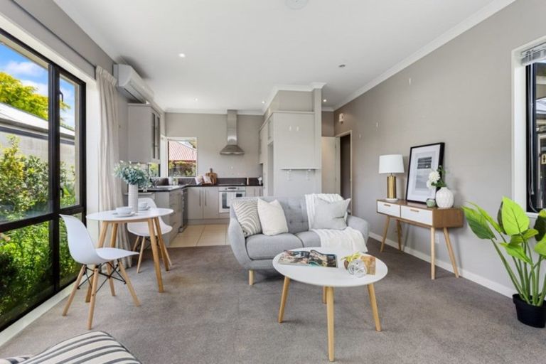 Photo of property in 2b Bevin Place, Bryndwr, Christchurch, 8053