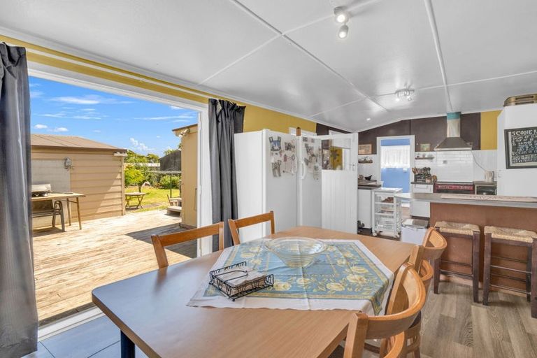 Photo of property in 6 Dundas Road, Sanson, 4817