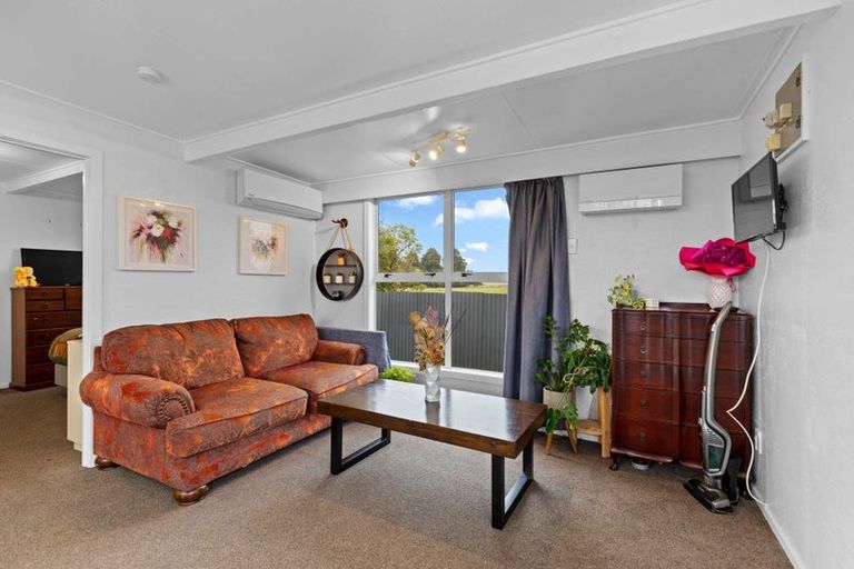 Photo of property in 33 Sutherland Crescent, Westbrook, Palmerston North, 4412