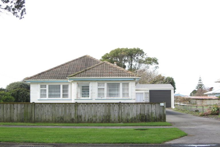 Photo of property in 94 Centennial Avenue, Waitara, 4320