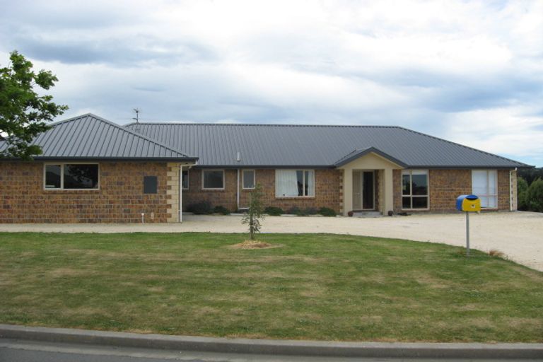 Photo of property in 5 Johnson Avenue, Amberley, 7410