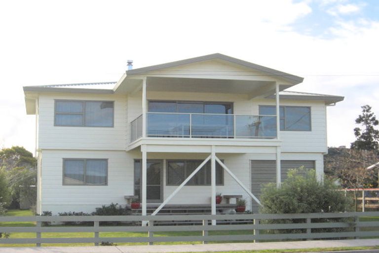 Photo of property in 62 Manaia Road, Tairua, 3508