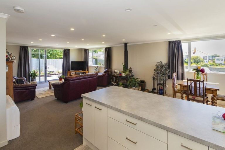 Photo of property in 2b Robertson Street, Oamaru North, Oamaru, 9400