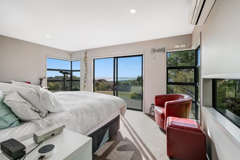 Photo of property in 102 West Road, Kaukapakapa, 0873