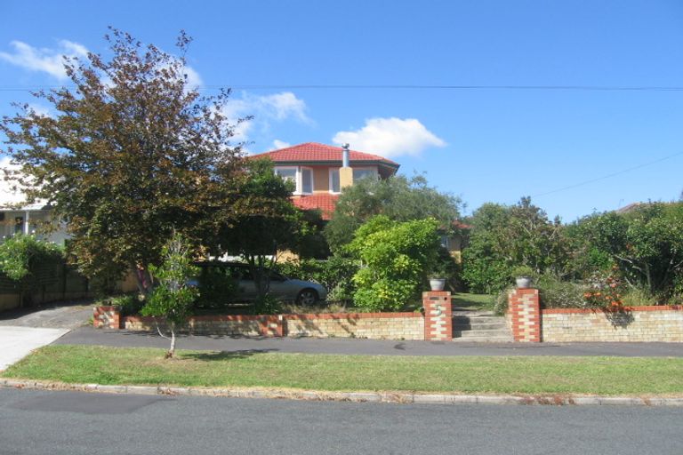 Photo of property in 5 Carnarvon Avenue, Glendowie, Auckland, 1071