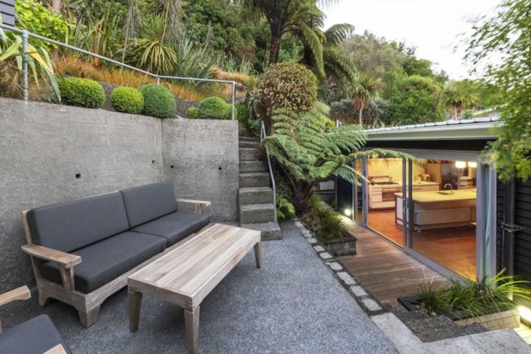 Photo of property in 114 Duncan Terrace, Kilbirnie, Wellington, 6022