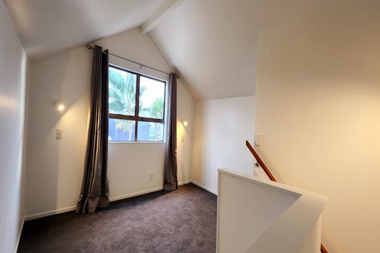 Photo of property in 15 Waiatawa Road, Tikipunga, Whangarei, 0112