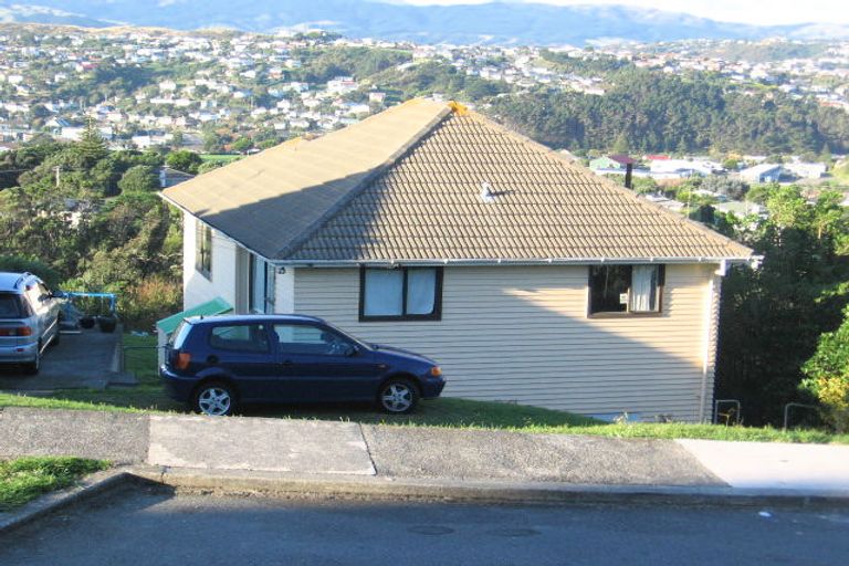Photo of property in 26 Pikarere Street, Titahi Bay, Porirua, 5022