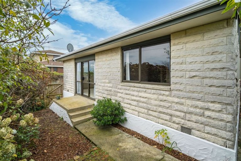 Photo of property in 42a Stanley Street, Kenmure, Dunedin, 9011