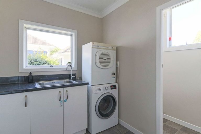 Photo of property in 10 Mahoe Street, Inglewood, 4330