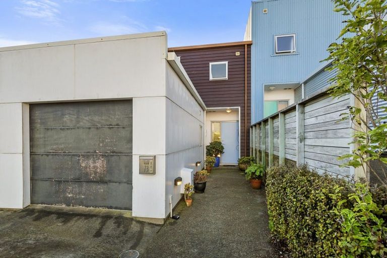 Photo of property in 73 Saddleback Grove, Karori, Wellington, 6012