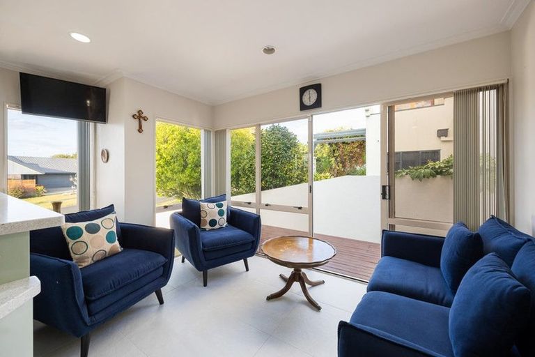 Photo of property in 21 Western Heights Drive, Western Heights, Hamilton, 3200