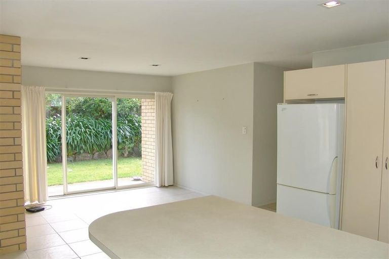 Photo of property in 2a Dinglebank Road, Mount Wellington, Auckland, 1060