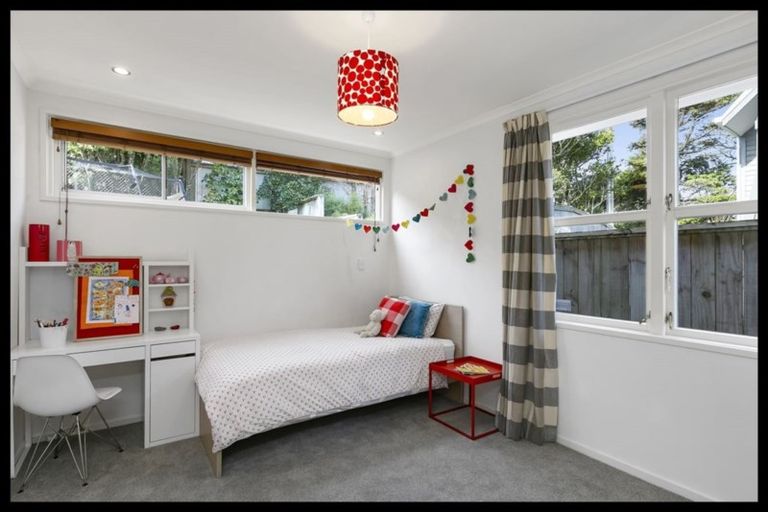 Photo of property in 68 Clark Street, Khandallah, Wellington, 6035