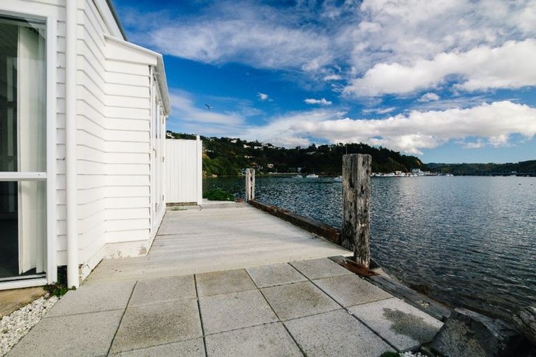 Photo of property in 18c Trevor Terrace, Paremata, Porirua, 5024