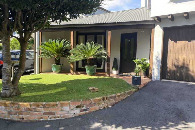 Photo of property in 37 Livingstone Street, Westmere, Auckland, 1022